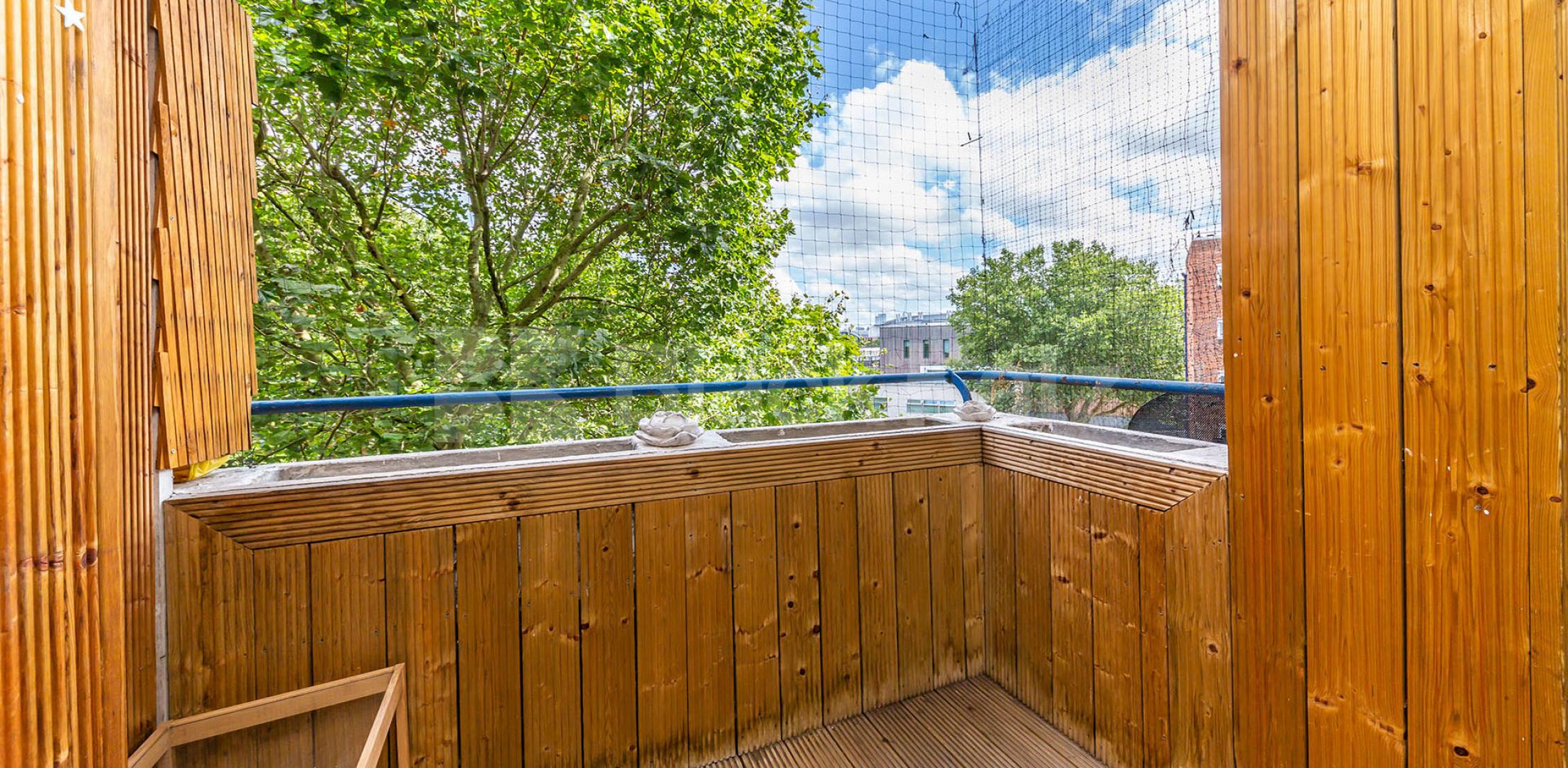 			AMAZING 4 /5 BED IN CAMDEN!, 5 Bedroom, 1 bath, 1 reception Flat			 Crowndale Road, CAMDEN / KINGS CROSS